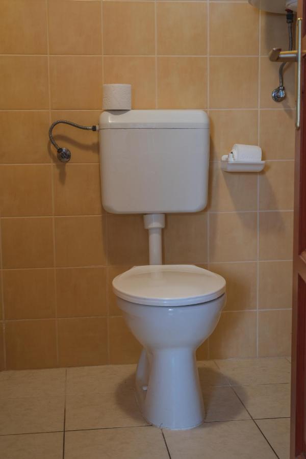 Olajos Apartman Hotell Berekfürdő Exteriör bild